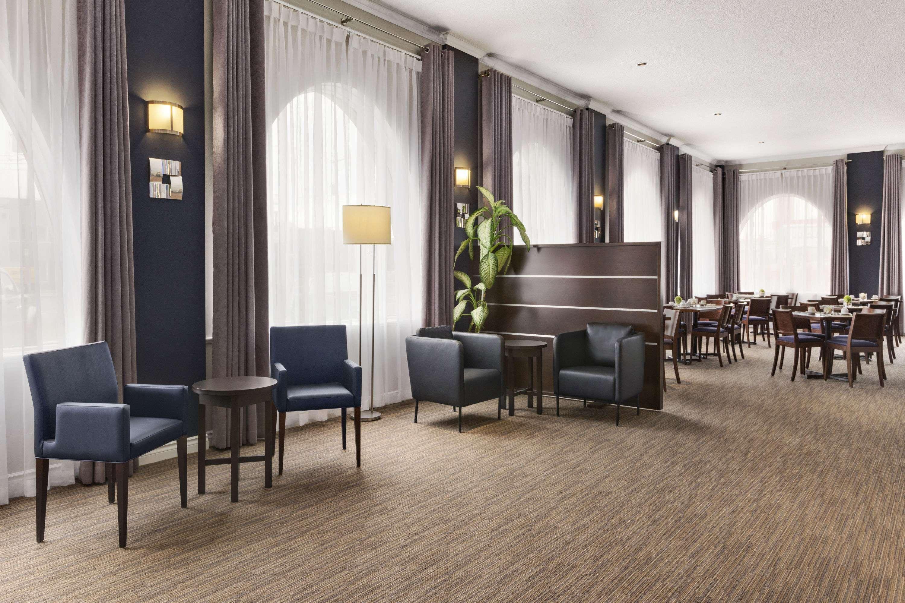 Days Inn By Wyndham Montreal Airport Conference Centre Дорваль Экстерьер фото
